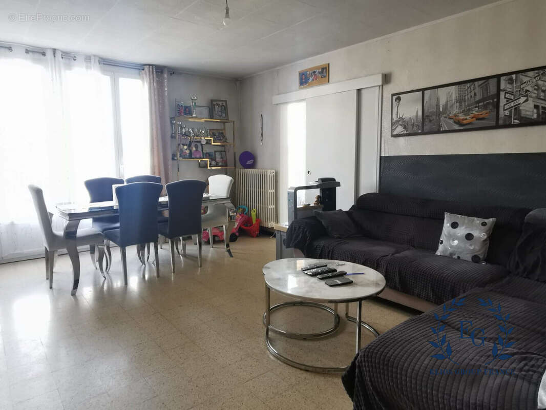 Appartement à MARSEILLE-12E