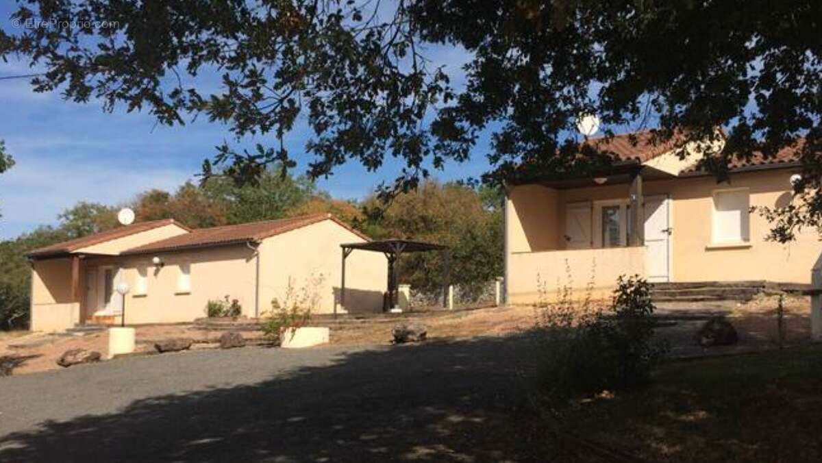 Village vacances - 15 maisons - piscine - restauration - photo 4