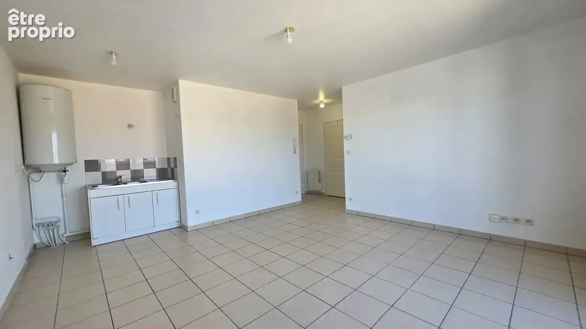 Vaulx-en-velin-village   t2 de 40 m2 avec balcon et parking en sous-sol - photo 4