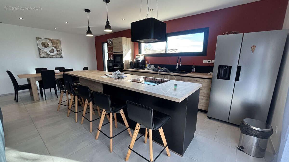 Maison récente 125 m2 avec pisicne et garage - photo 9