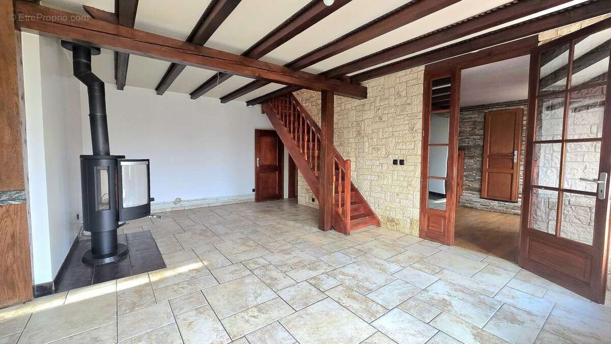 Maison à MONNETIER-MORNEX