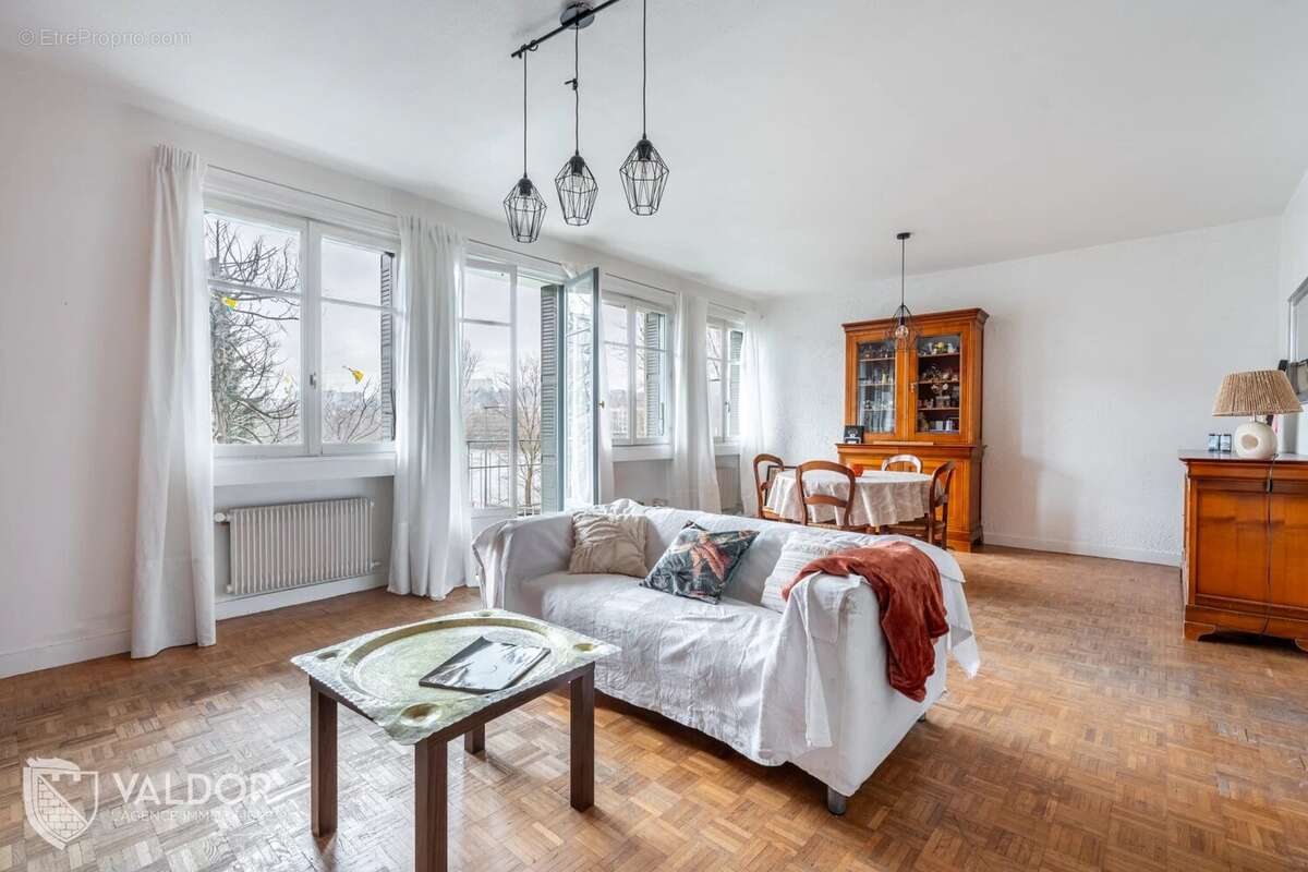 Appartement à LYON-9E