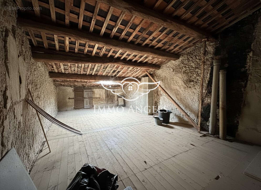 Maison 117 m² à Gignac  - photo 9