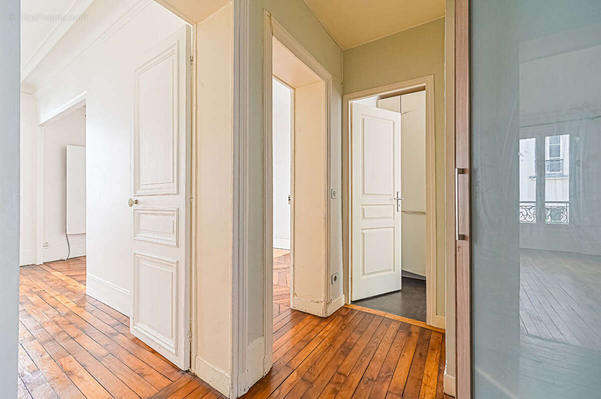 Appartement à LEVALLOIS-PERRET