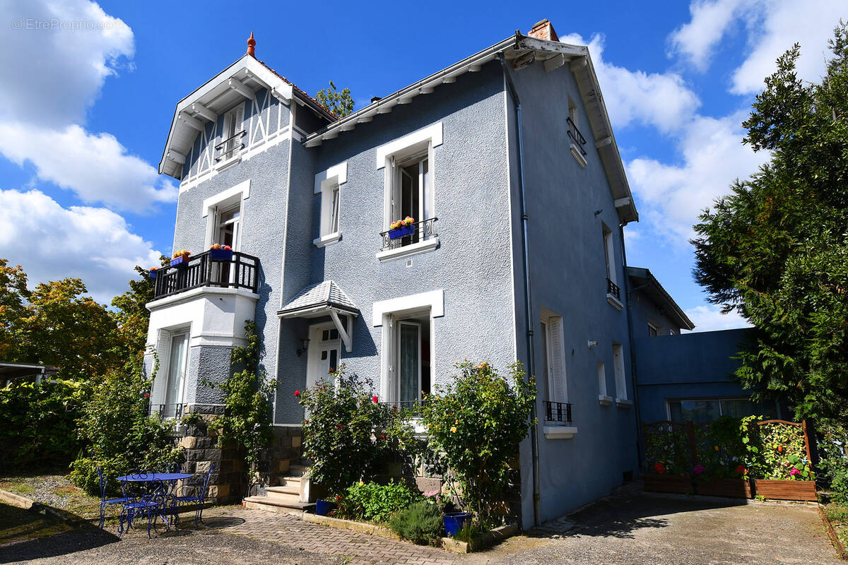 Maison à CLERMONT-FERRAND