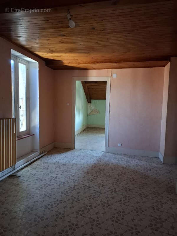 Appartement à SAINT-AGREVE