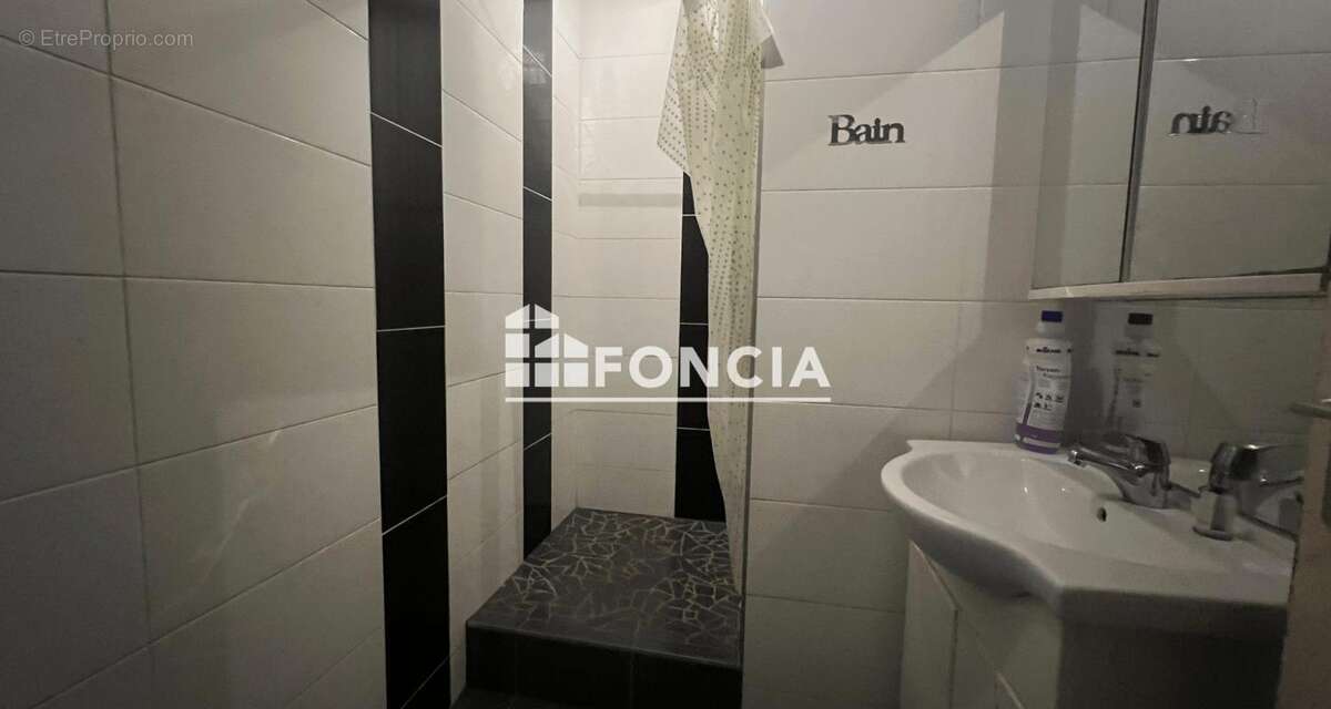 Appartement à SAINT-ETIENNE