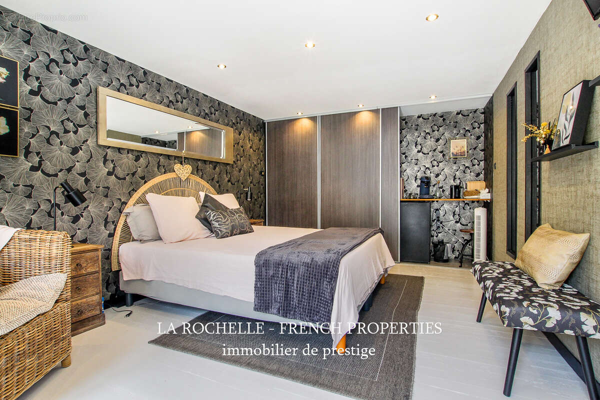 Propriété de campagne avec piscine - proche fontenay le comte - photo 7