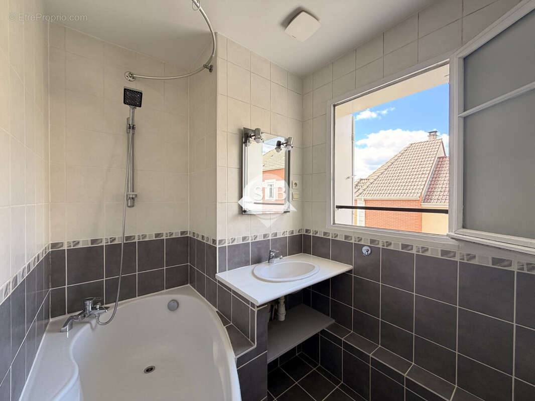 Appartement 40 m² à Longpont-Sur-Orge  - photo 7