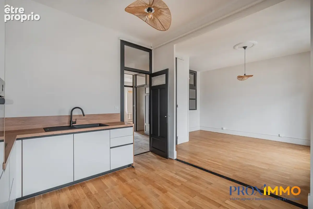 Appartement 3 pièces 79 m² à vendre à Voiron (38500) - photo 2