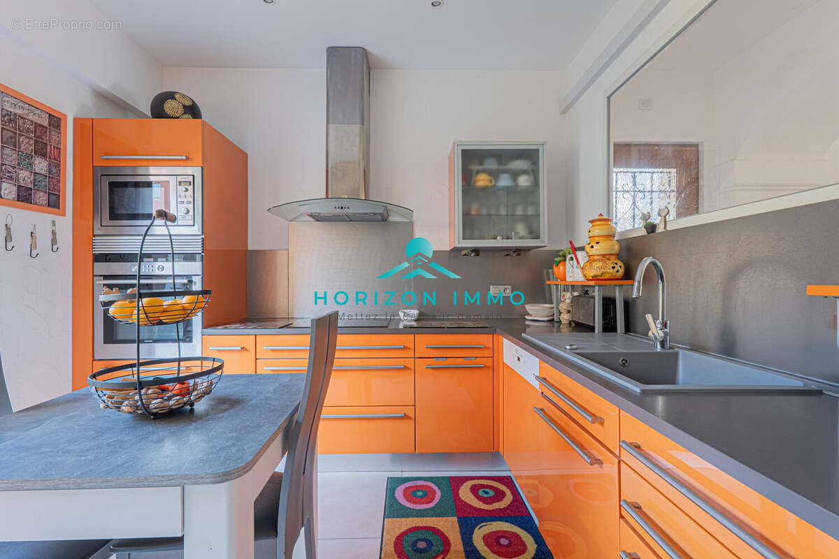 Maison à SAINT-LAURENT-DU-VAR