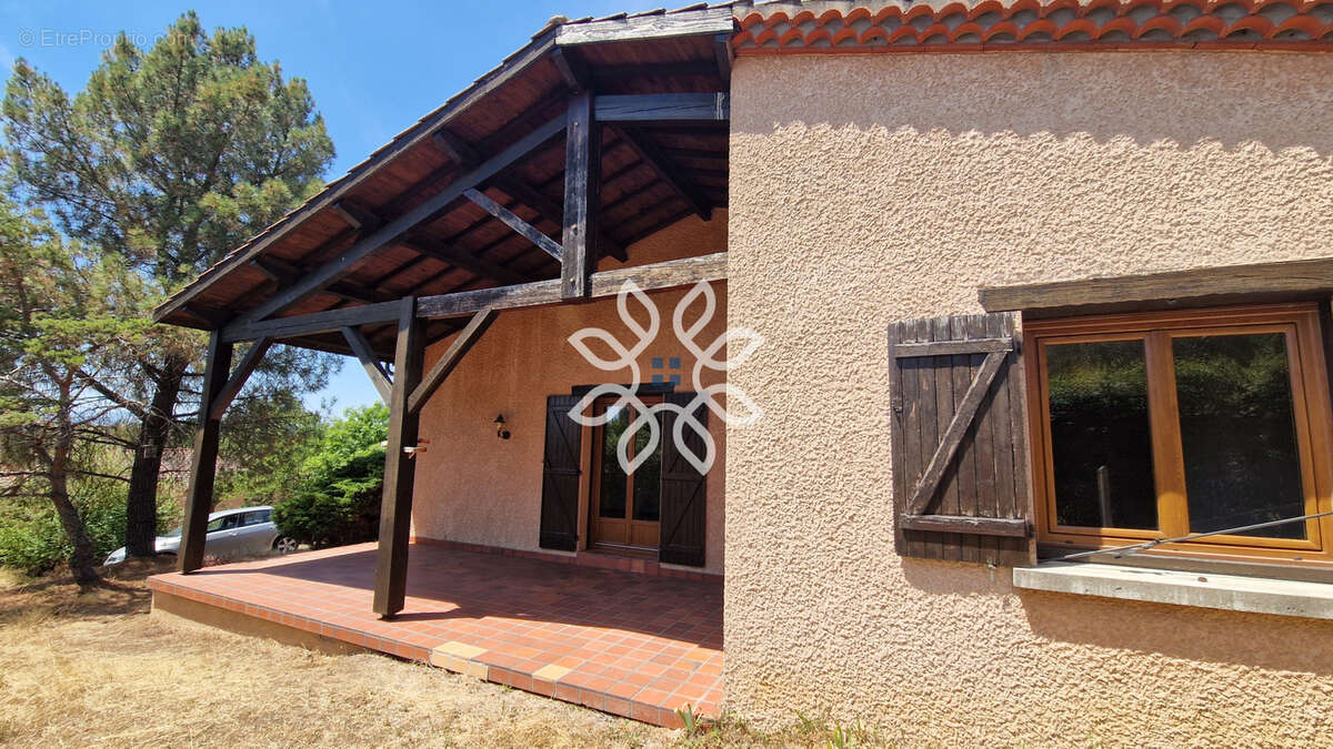 À découvrir sans tarder ! Maison avec grand terrain clos à Vergongheon - photo 3