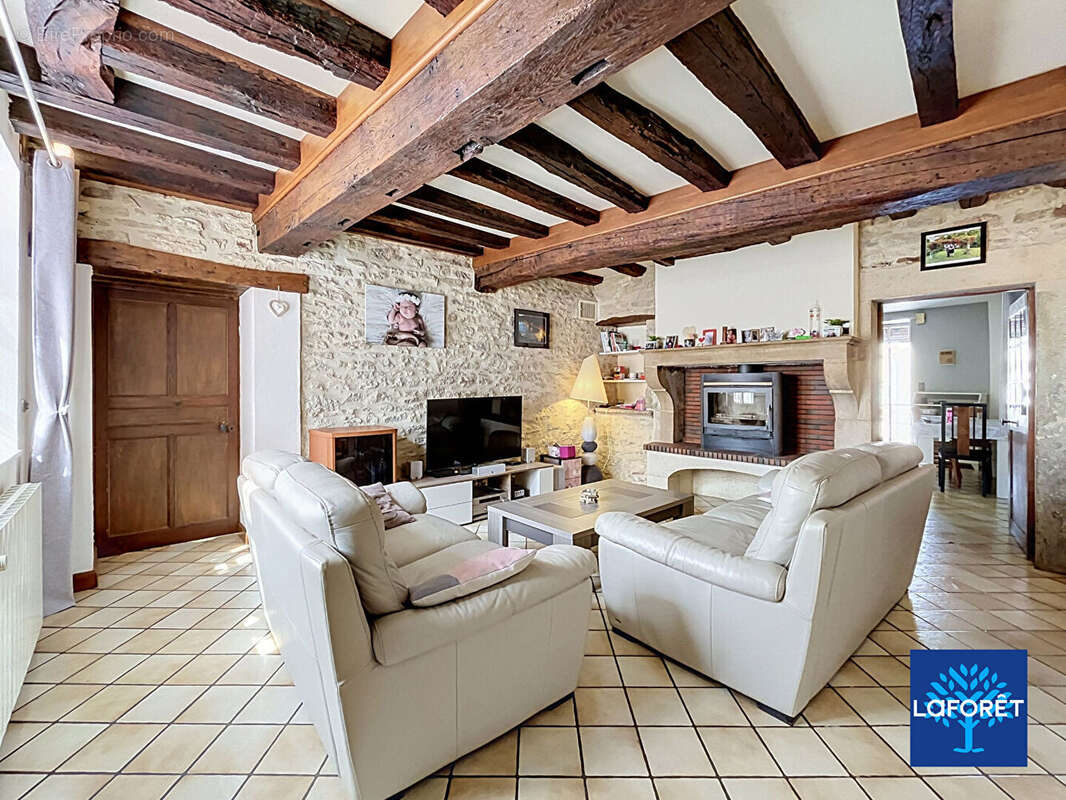 Maison Beze 6 pièce(s) 135 m2 - photo 4