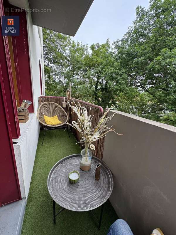 Appartement à BILLERE