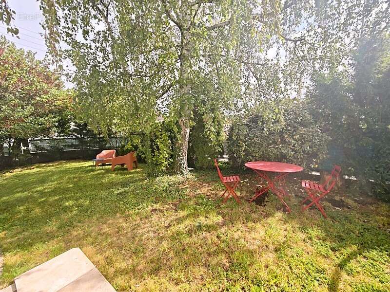 Maison familiale –Jardin, Terrasse & Piscine RIOM(63) - photo 3