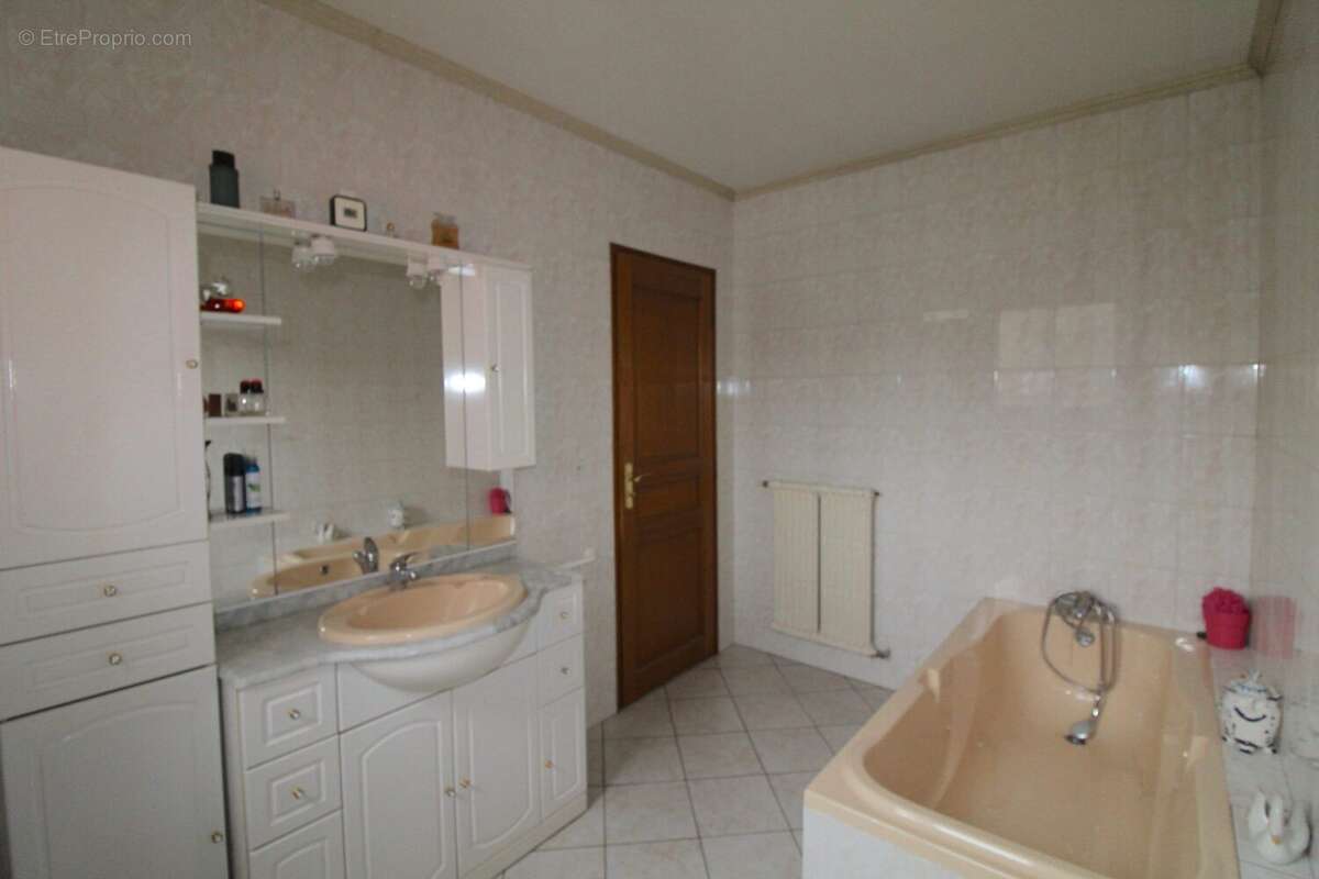 Maison à CHAMPIGNY-SUR-MARNE