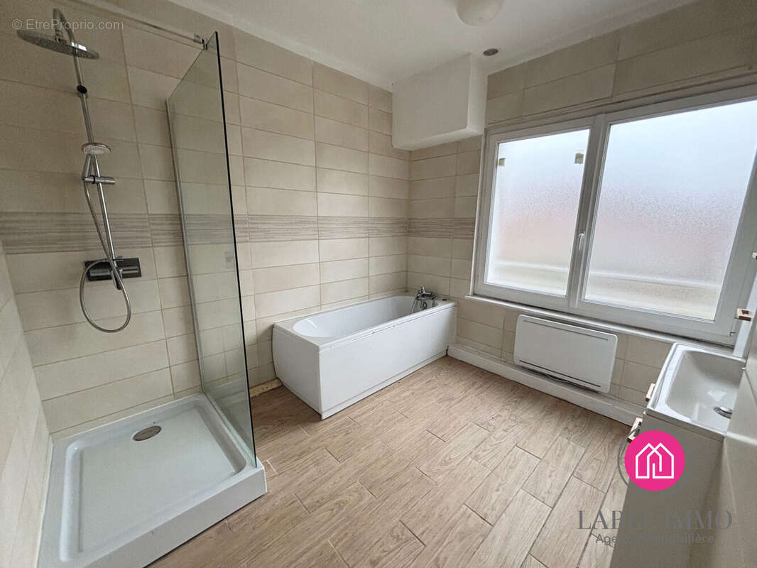 Appartement à VIEUX-CONDE