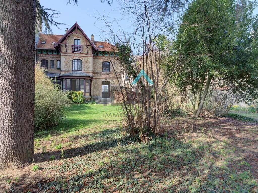 Maison à SAINT-GERMAIN-EN-LAYE