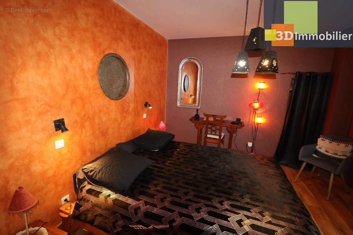 CHAMBRE N°5 - Maison à DOLE
