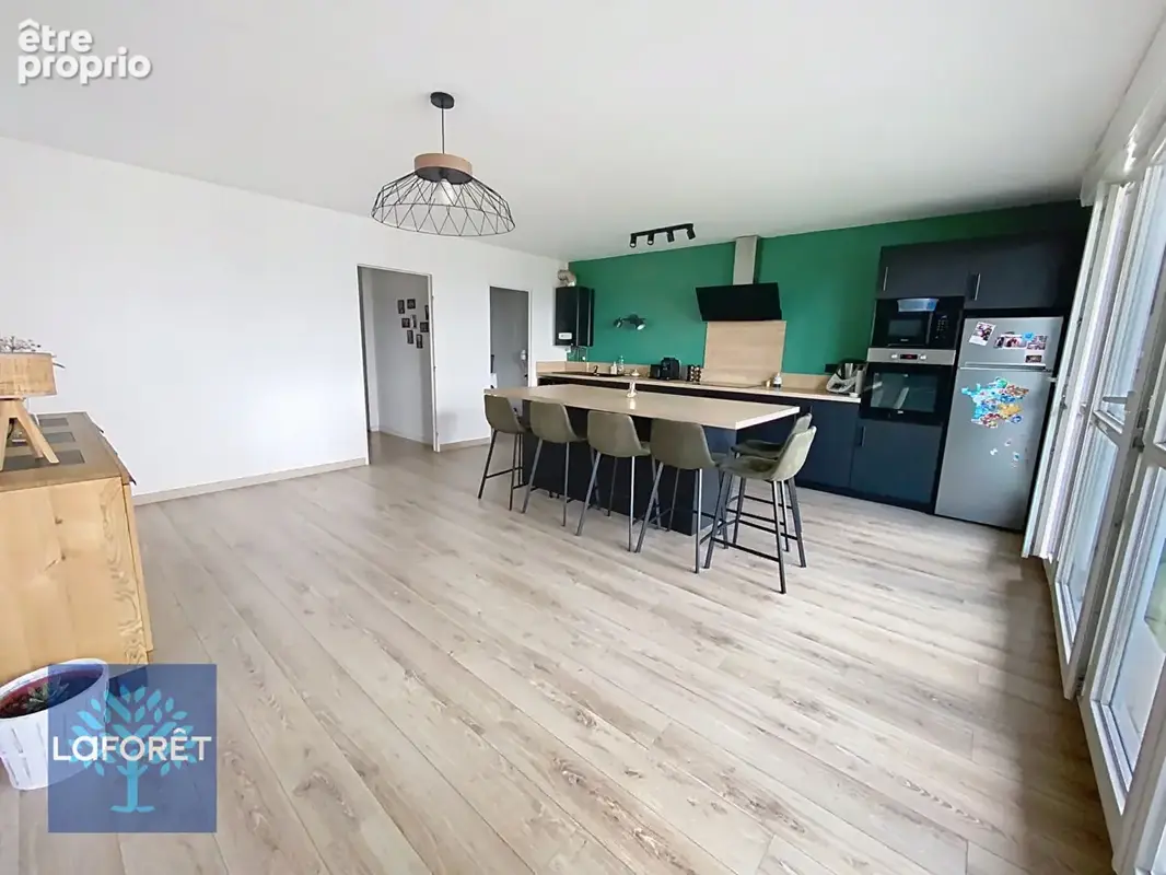 Appartement Fougeres  4 pièce(s) 80 m2 - photo 5