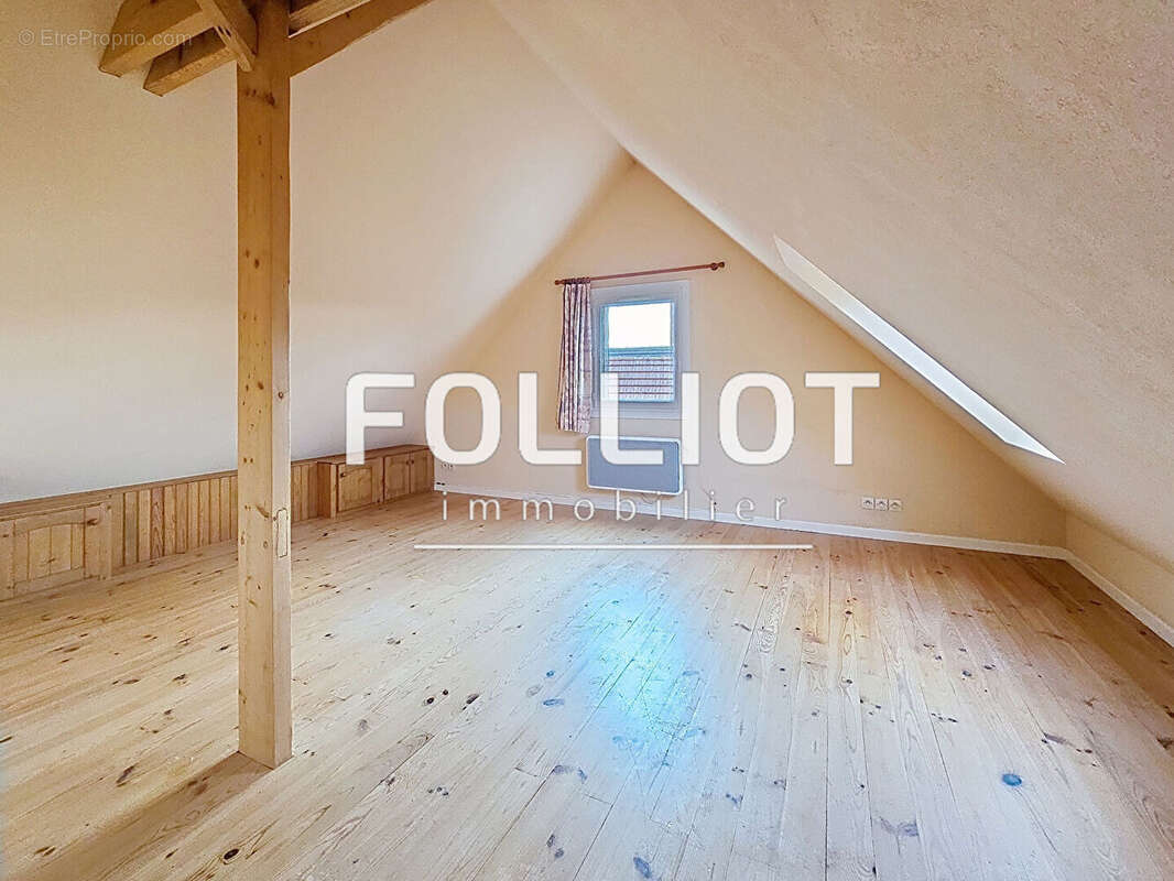 Maison à COLLEVILLE-MONTGOMERY