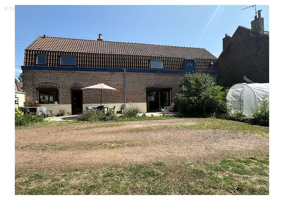 Maison à ERQUINGHEM-LYS