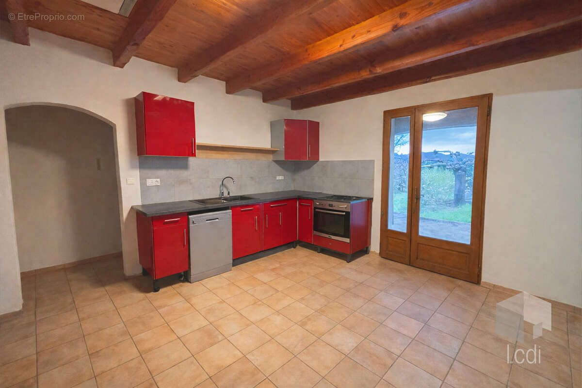 Maison à RUOMS