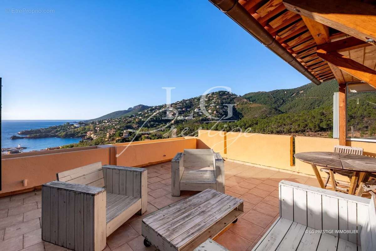 Maison à THEOULE-SUR-MER