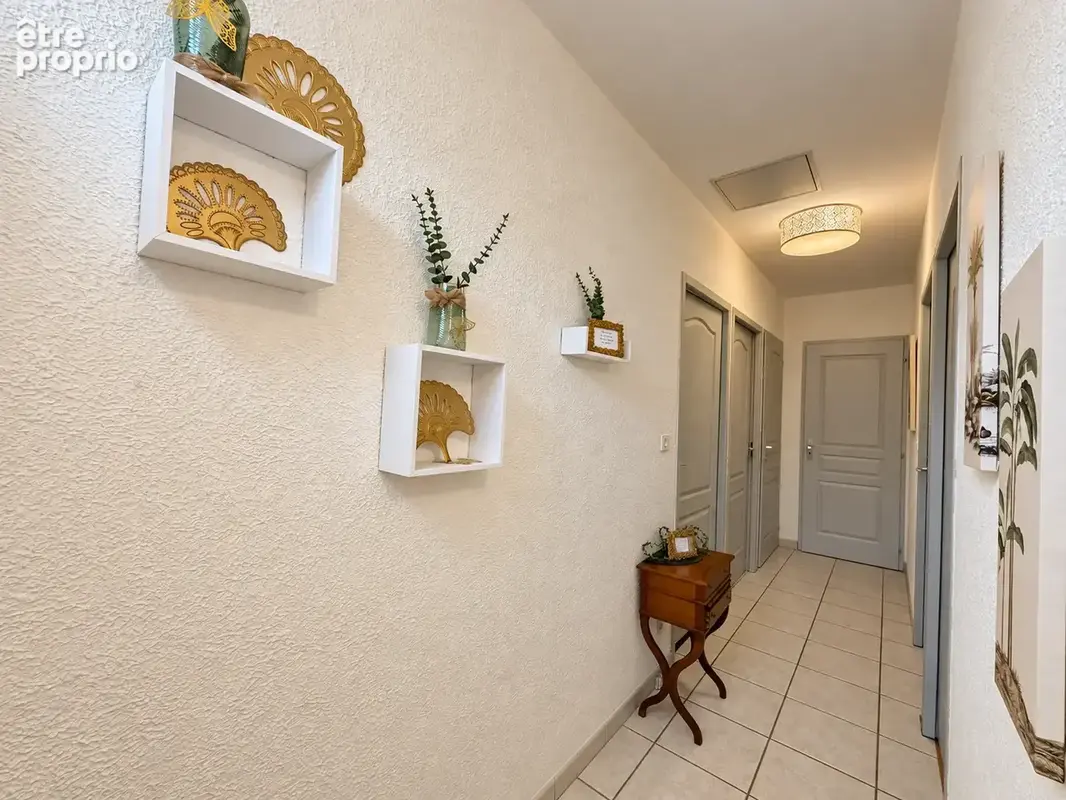 Maison familiale de 94 m2 avec jardin, garage et stationnement - photo 7