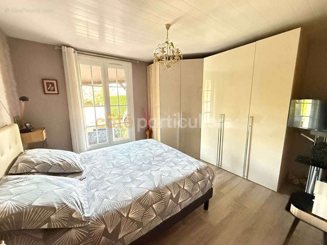 Maison à LA BONNEVILLE-SUR-ITON