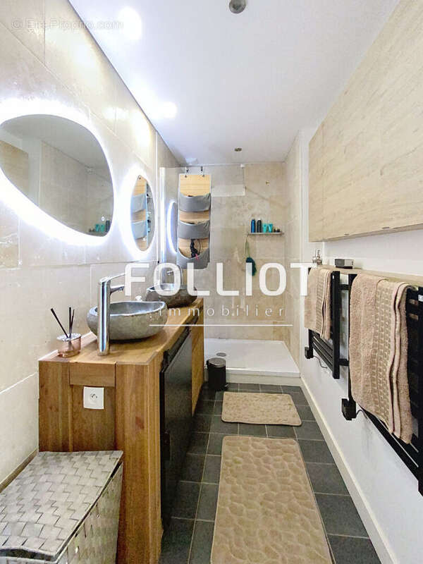 Maison à SAINT-MARTIN-DES-BESACES