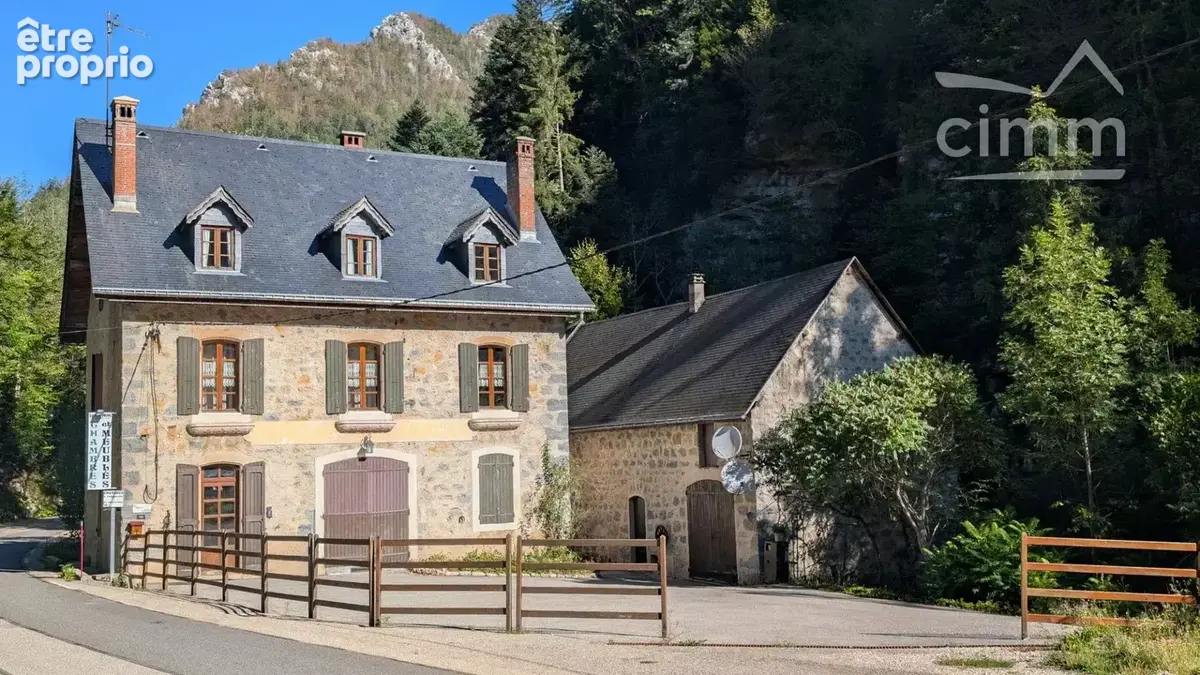 Photo Maison à Saint-Pierre-De-Chartreuse au prix de 419 000€