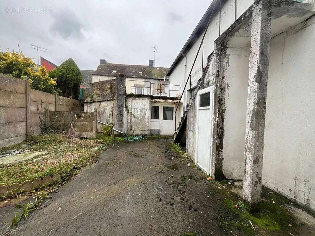 Maison à CORLAY