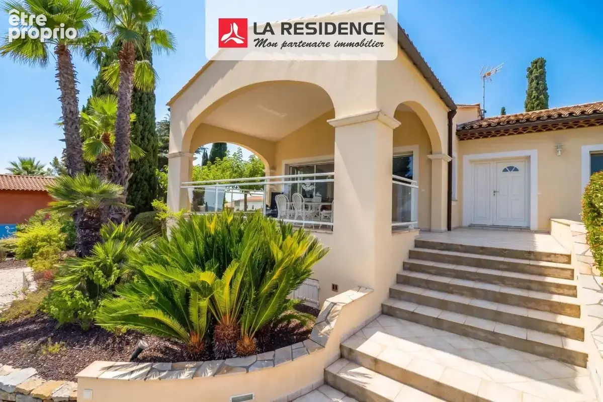 Maison 138 m² à Frejus  - photo 2