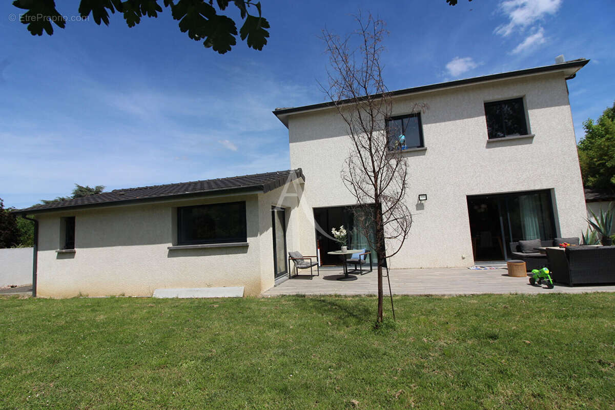 Maison à LABASTIDE-SAINT-PIERRE