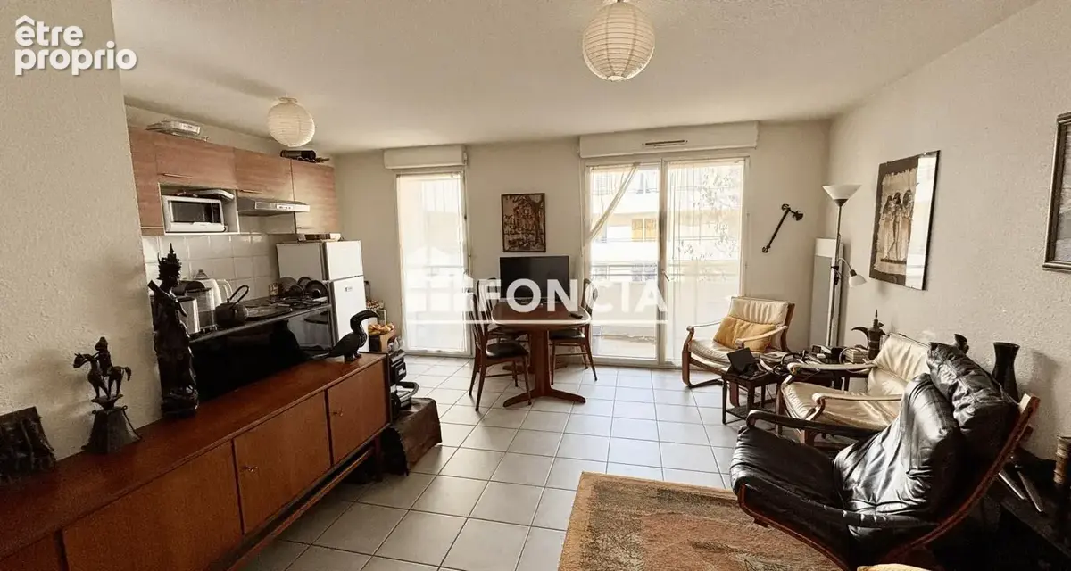 Dans résidence avec gardienne, beau 3 pièces de 61 m2 + balcon, parking en sous-sol, actuellement loué - photo 3