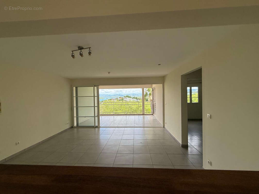 Appartement à LES TROIS-ILETS