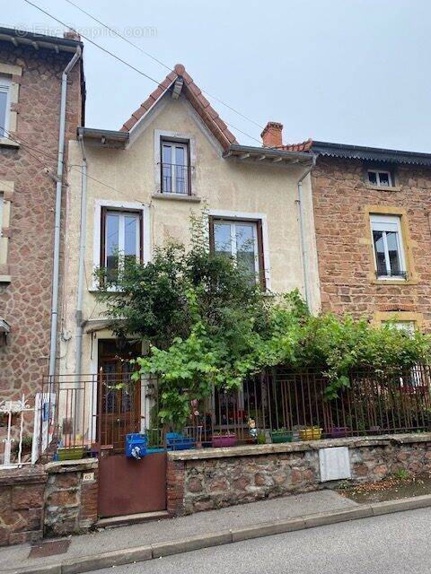 Maison à COURS-LA-VILLE