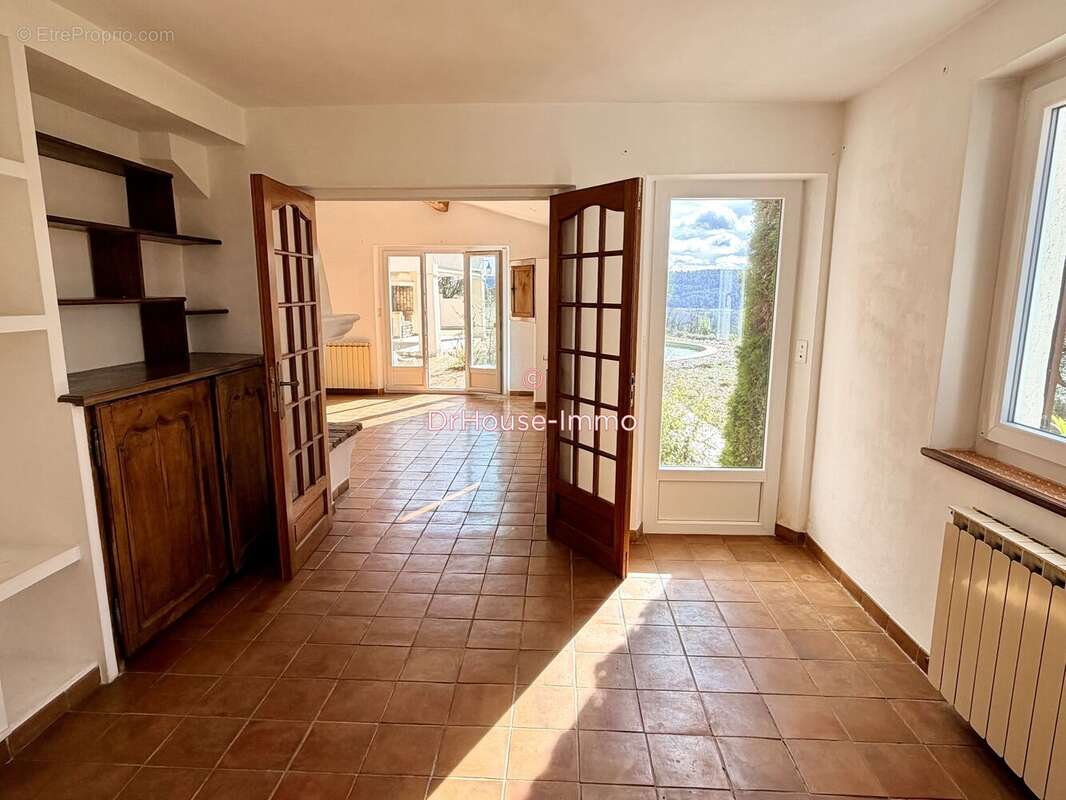 Maison à SALERNES