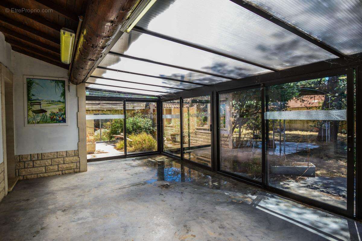 Maison 5 pièces de plain-pied – 90 m² avec jardin à Villeneuve-lès-Avignon - photo 2