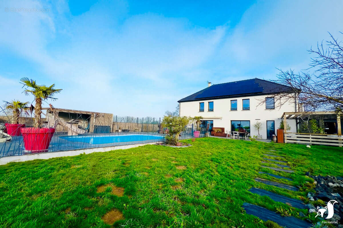 Maison à FONTAINE-AU-PIRE