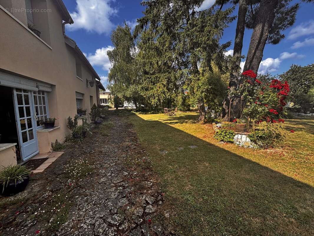 Maison à MARIGNY-BRIZAY