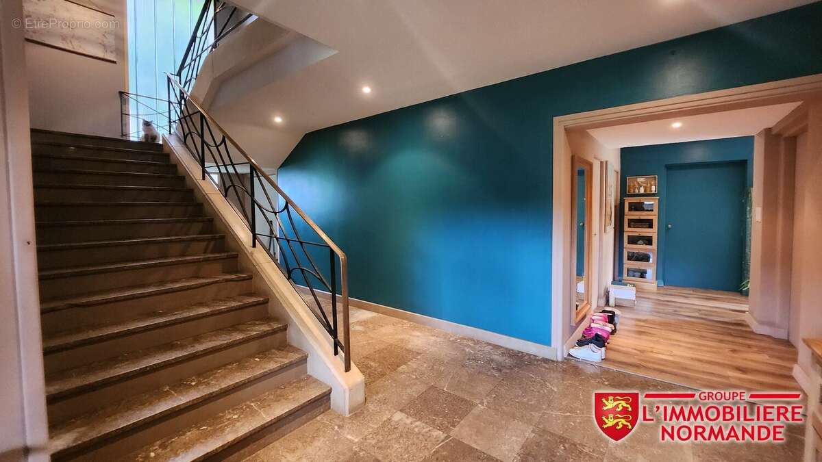 Maison à SAINT-PIERRE-DU-VAUVRAY