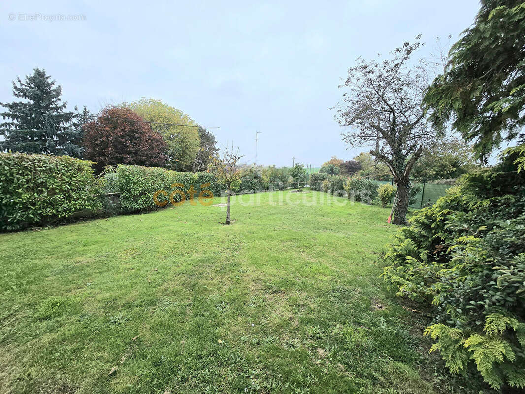 Maison à VILLEBOUGIS