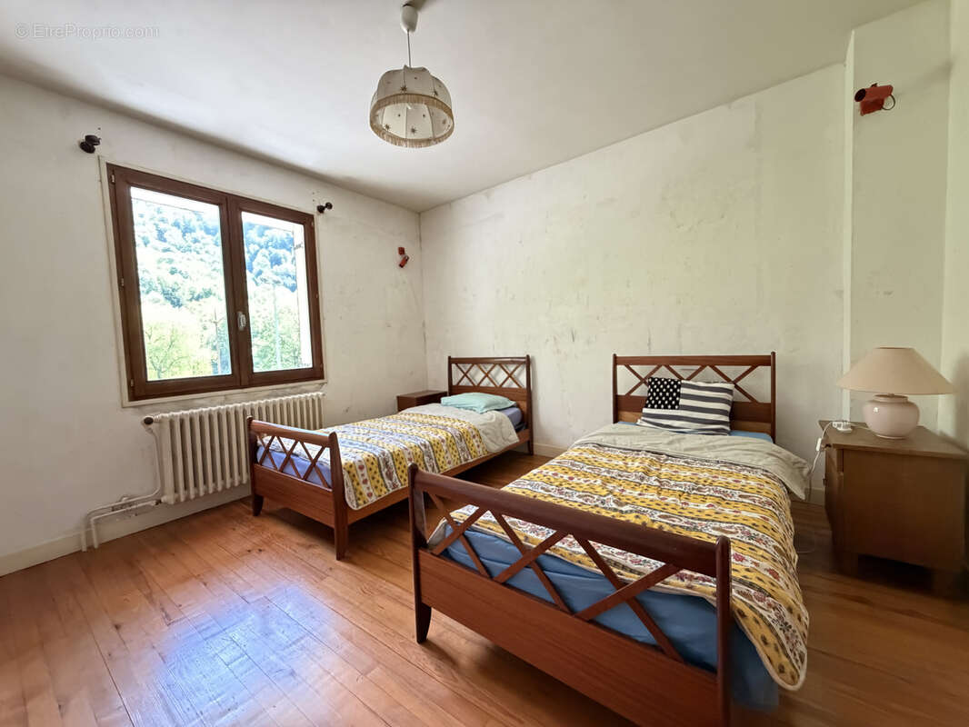 Saint-rambert-en-bugey   maison familiale 5 chambres - photo 9