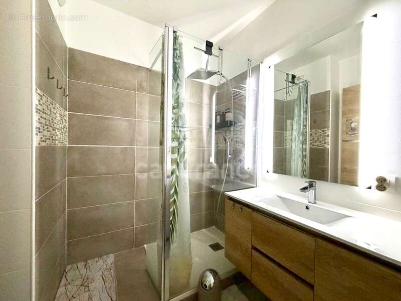 Appartement à LE PLESSIS-ROBINSON