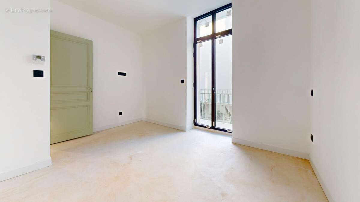 CARCASSONNE BELLEVUE  Une maison de ville qui porte bien son nom. Piscine, garage, 8 pièces 184.64 m2 - photo 17