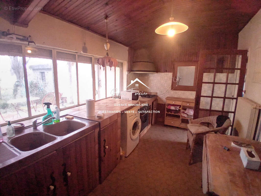 Cuisine A et E  - Maison à LESIGNY