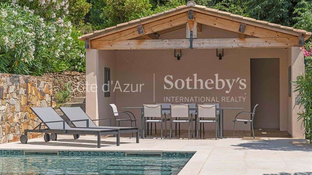 Bastide provençale contemporaine avec vue dégagée à pied du village de Gassin, piscine et studio - photo 17