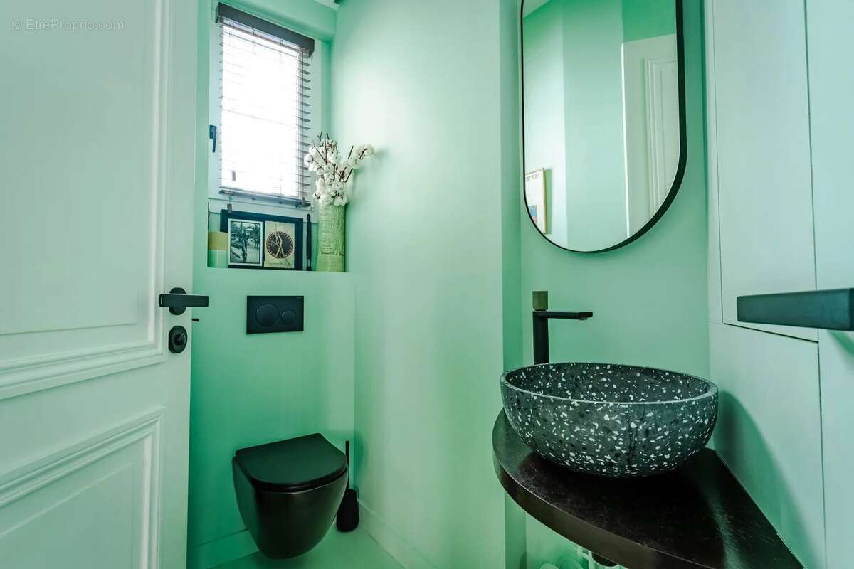 Appartement à PARIS-8E